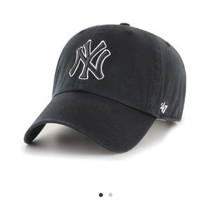 New York Yankees black/white outline 47 baseball hat